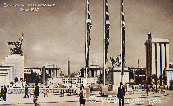 mounikhia urrs paris exposition internationale 1937